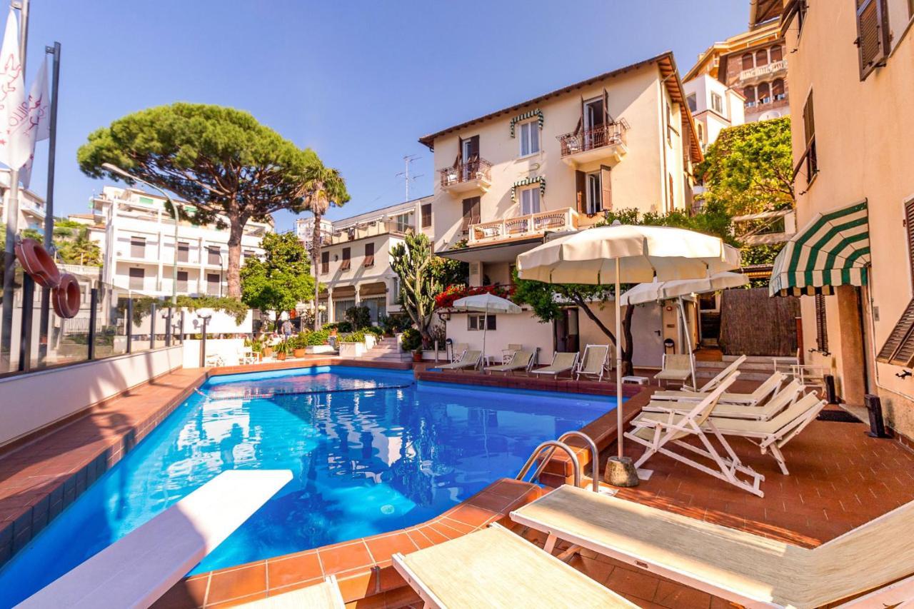 Coccodrillo Hotel & Apartments Varazze Zewnętrze zdjęcie
