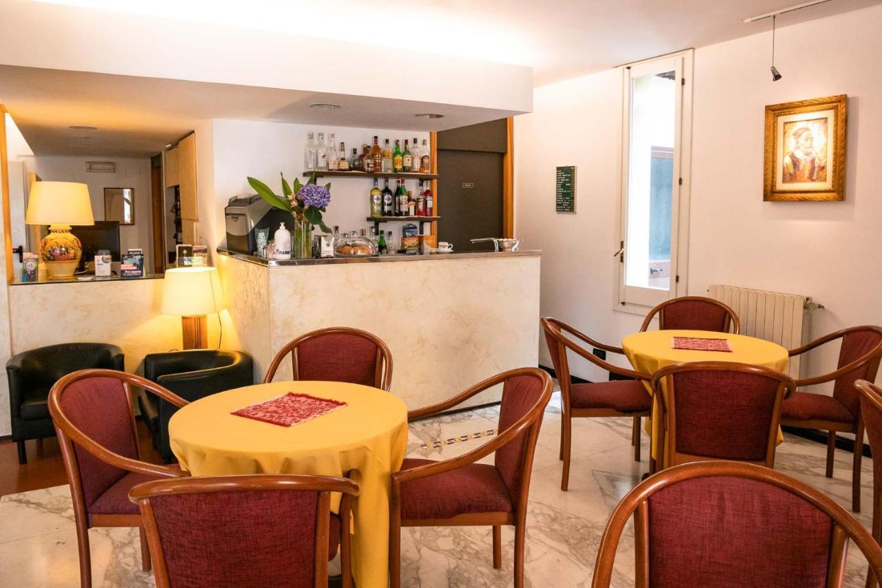 Coccodrillo Hotel & Apartments Varazze Zewnętrze zdjęcie