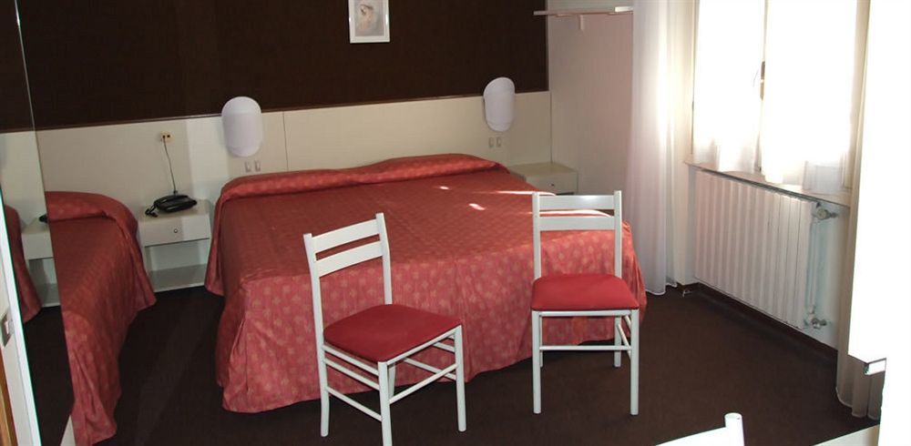 Coccodrillo Hotel & Apartments Varazze Zewnętrze zdjęcie