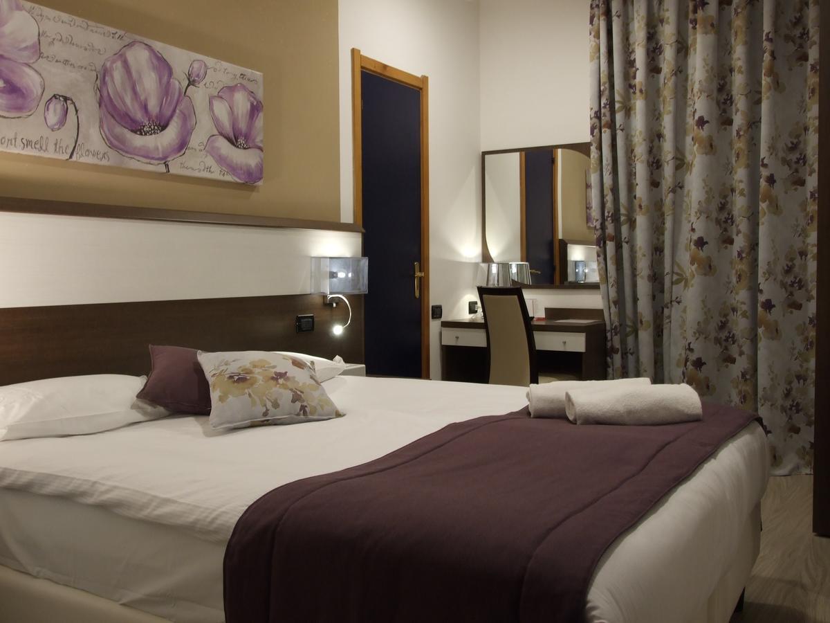 Coccodrillo Hotel & Apartments Varazze Zewnętrze zdjęcie